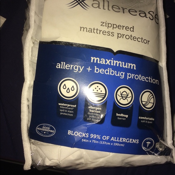Allerease zippered mattress protector Full - Picture 3 of 3